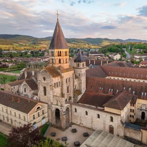 Vue aérienne de l'Abbaye de Cluny