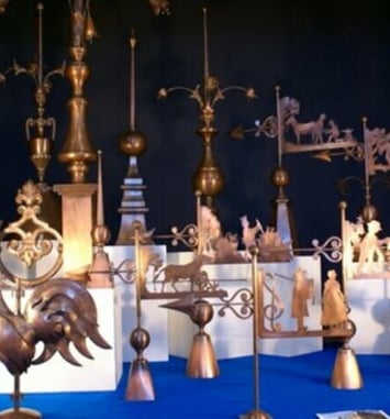 Exposition de Maurice Balligand, artisan d'art girouettier