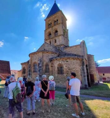 Visite du Bourg de Saint-Laurent-en-Brionnais