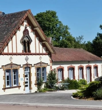 Visite des anciens bureaux de la tuilerie Perrusson