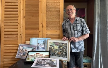 Exposition de tableaux 3D en cartons collés et vente sous forme de set de table