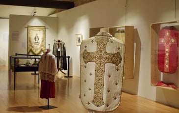 Visite libre de l'exposition « Textiles sacrés, sacrés textiles ! »