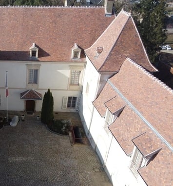 Visite inattendue  de la sous-préfecture