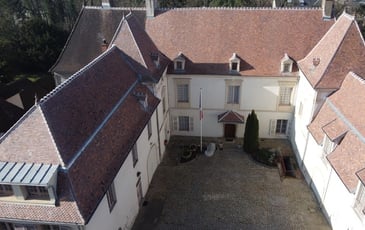 Visite inattendue  de la sous-préfecture