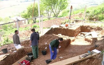 Solutré :  160 ans d'archéologie et de découvertes !