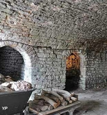 Visite des fours à plâtre de Berzé-la-Ville