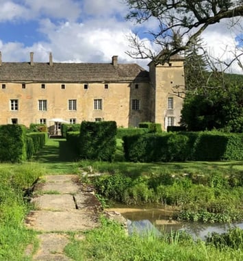 Visite guidée des extérieurs du château d'Ozenay