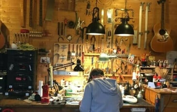 Démonstrations de lutherie et guitare