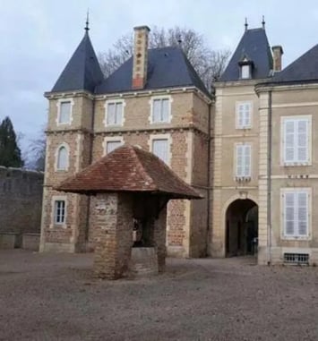 Visite libre du château de La Chapelle-de-Bragny