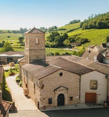 Sur les traces de la restauration de l'église réhabilitée en domaine viticole