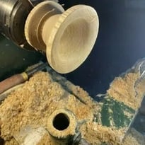 Démonstration de tournage sur bois à l'atelier des Bois de Falone