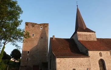 Visite commentée ou libre à l'église, à la chapelle St Ploto et à la tour et son musée