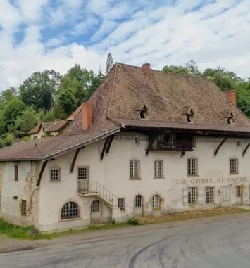 Auberge de la Croix Blanche : du relais de poste au lieu culturel